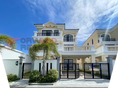 🏡6 Bedrooms single villa available for rent in Chaom Chau Area (6km distance to Airport)