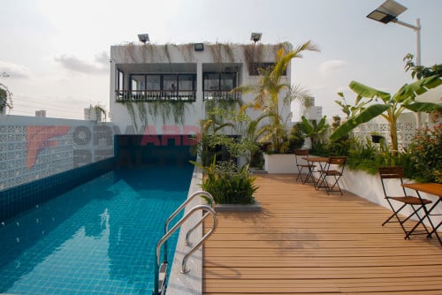 1 Bedroom apartment with Swimming Pool and gym for rent in BKK3 Area (Toul Sleng)
