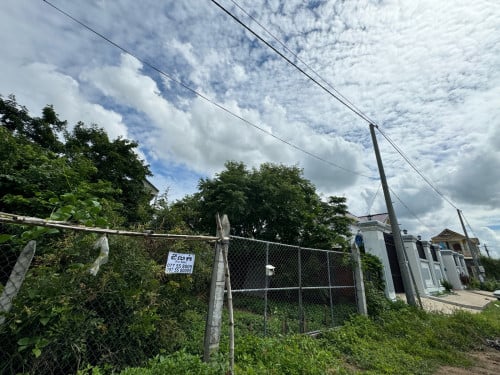 ដីលក់បន្ទាន់ 3ទ្បូ(15x23m)