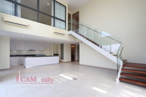 6th Floor 3 Bedroom Duplex Condo For Rent in North Park Condominium