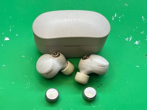 មានទទួលប្តូរថ្មកាស Sony WF-1000XM4