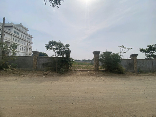 ដីសម្រាប់លក់ ខណ្ឌជ្រោយចង្វារ