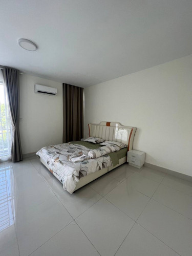 វីឡាភ្លោះB សម្រាប់ជួល / Twin B villa for rent ( in Borey Penghout near AEON3)