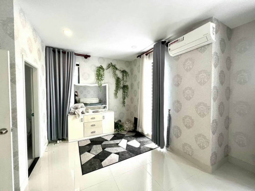 វីឡាភ្លោះB សម្រាប់ជួល / Twin B villa for rent ( in Borey Penghout near AEON3)