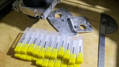 ផ្លែកាត់ ម៉ាស៊ីន CNC