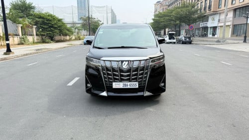 Toyota Alphard ឆ្នាំ2018 ឆ្វេងហ្សុីន