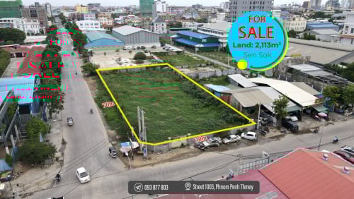 ដីកែងលក់នៅលើផ្លូវទៅAEON2