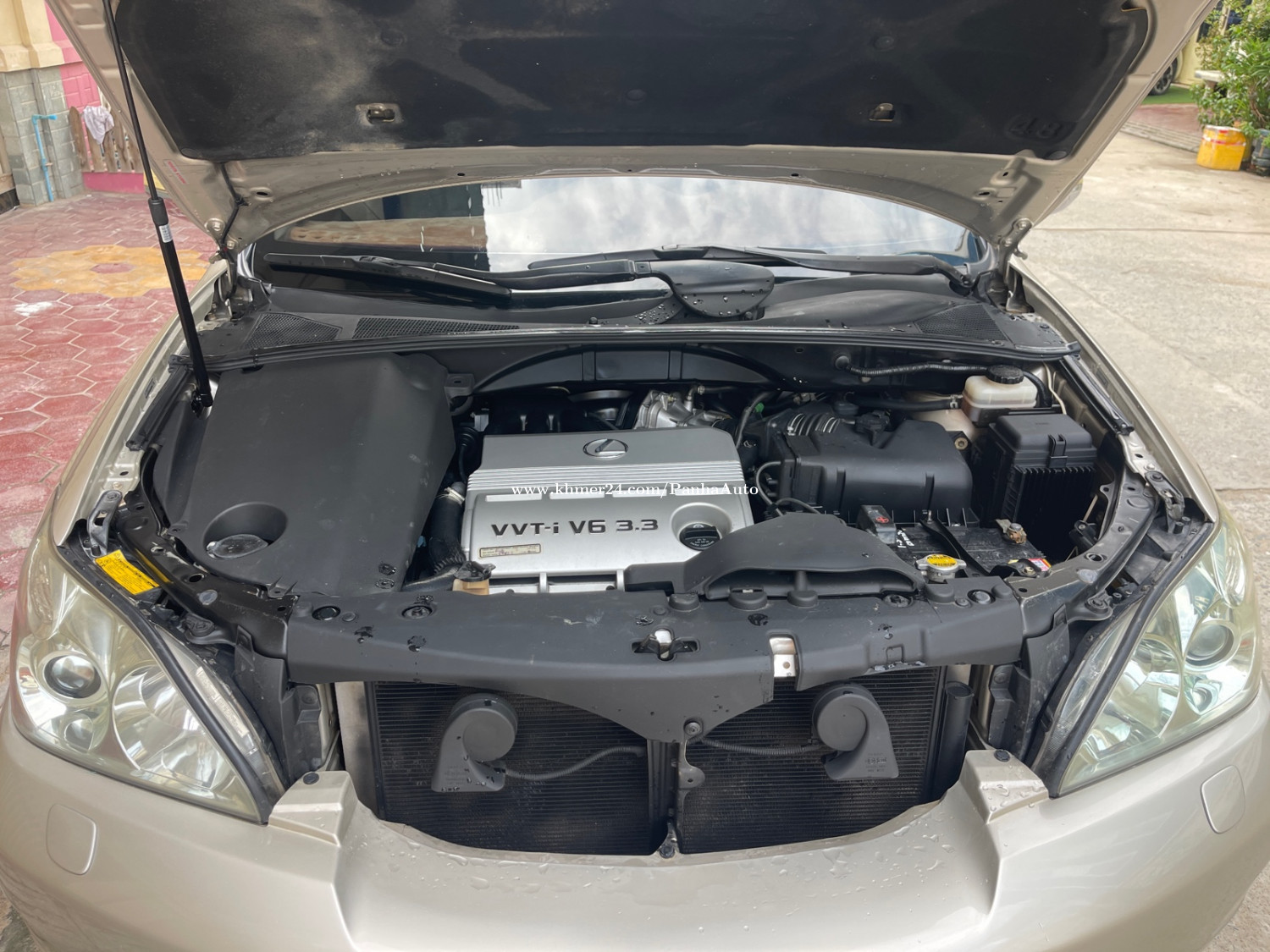 Lexus RX330 years 2004, Pong 2, haft full price $17800.00 in Chak ...
