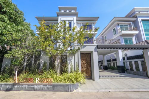 Queen Villa for Sale -  ឃ្វីនវីឡាសម្រាប់លក់ Pi Phub Thmey - ÆON Mall Sen Sok