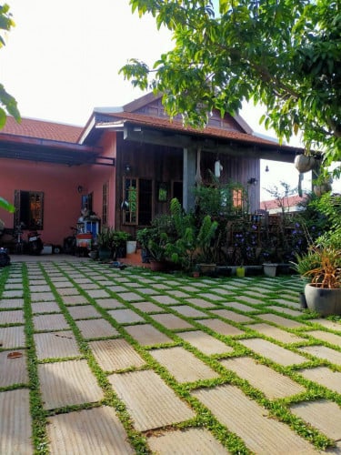 ផ្ទះវីឡាកូនកាត់លក់បន្ទាន់ម្ចាស់កុនលុយធនាគារខ្លាំង