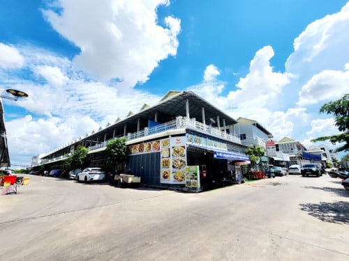 ផ្ទះកែងលក់