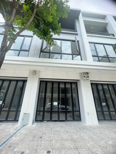 ផ្ទះថ្មីទើបសង់រួចមិនទាន់នៅ(បុរីជីបម៉ុង6A)