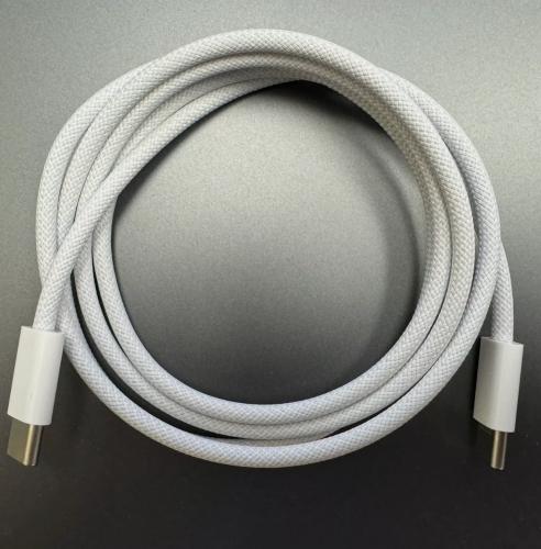 ខ្សែសាក iPhone 15 Pro Max Original  100% ធានាហ្ស៊ីន១០០%​