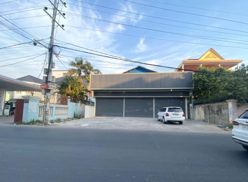 ⚡️ឃ្លាំងសម្រាប់ជួលនៅ លើផ្លូវធំ371សូឡា | Warehouse for Rent on big road 371 Sola