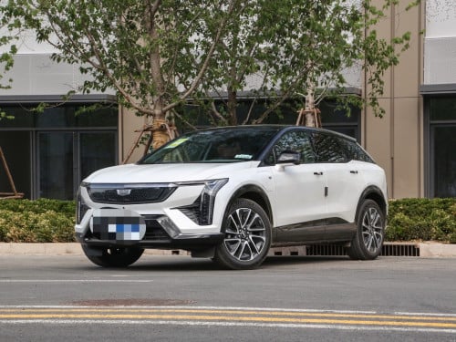 Cadillac Optiq 600km top edition AWD