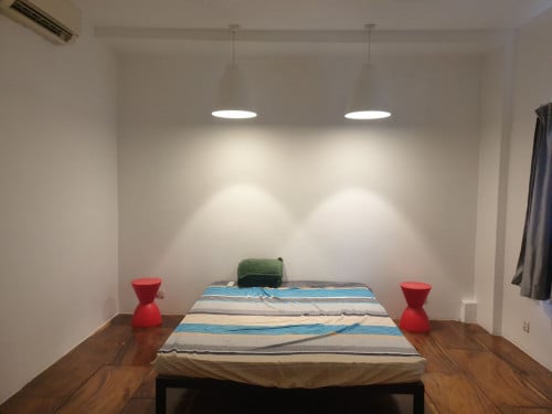 The Loft for rent in city centre, 3 minutes to Orussey market and 1 minute to SereyPheap Market.