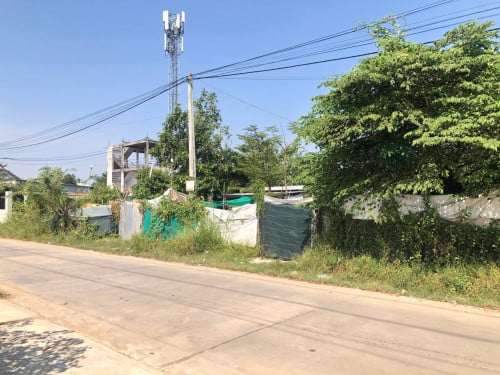 ដីលក់