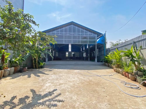 🏘 ឃ្លាំង សម្រាប់ជួល នៅជិតស្ថានីយ៍ទូរទស្សន៍បាយ័ន
