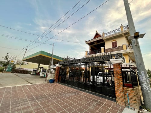 ផ្ទះវីឡាបុរាណលក់