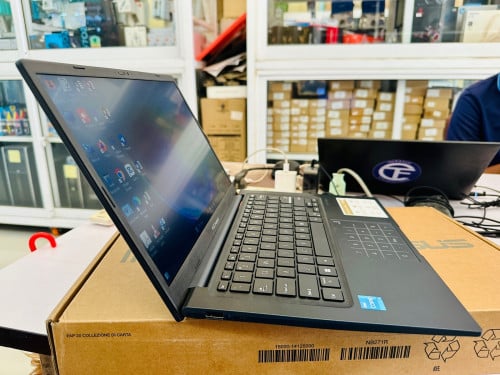 ASUS X14