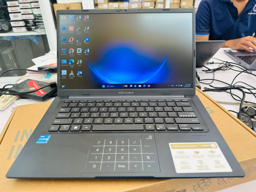 ASUS X14