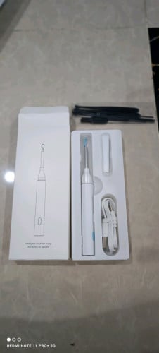 ម៉ាស៊ីនសំអាតត្រចៀកមានកាមេរ៉ា