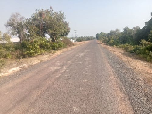 ដីលក់ទំហំ38095m2​ក្បាលដី51mជាប់ផ្លូវកៅស៊ូ30mភូមិស្រះខ្វាវ​ស្រុកបន្ទាយស្រី​ខេត្តសៀមរាប​