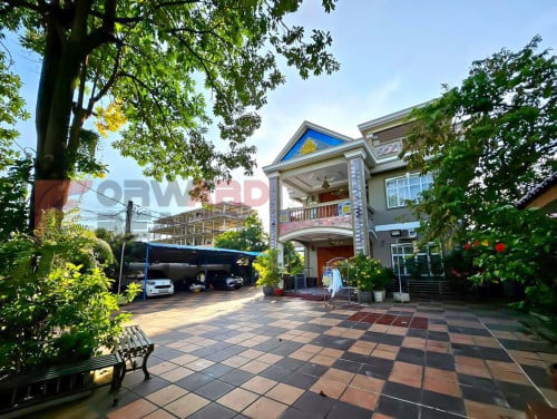 🏡7 Bedrooms villa available for rent in Posenchey Area (5minutes distance to Airport) V217