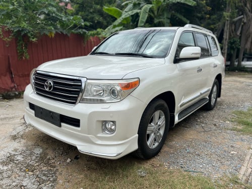 Land 2013 Full option ថ្មីខ្លាំងក្រដាស់ពន្ធ