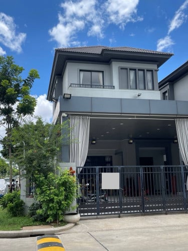 Price Reduce Conner Queen B Chip Mong Villa For Sell