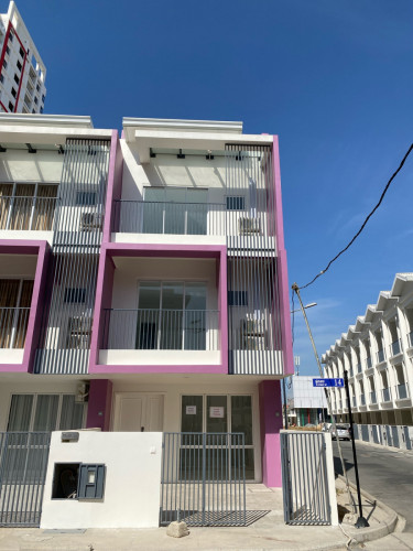 ផ្ទះលក់ House for sale