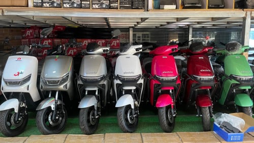 ម៉ូតូអាគ្គិសនី