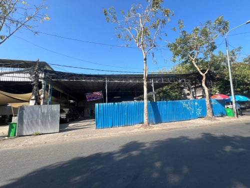 ឃ្លាំងជួល-ដូនពេញ