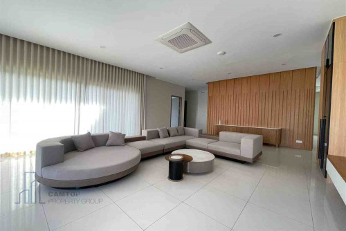 Huge Villa For Rent-5 Bedroom Villa For Rent in Borey Chankiri With Private Pool Is Available Now.