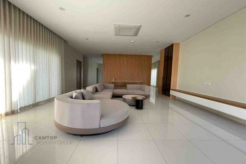 Huge Villa For Rent-5 Bedroom Villa For Rent in Borey Chankiri With Private Pool Is Available Now.