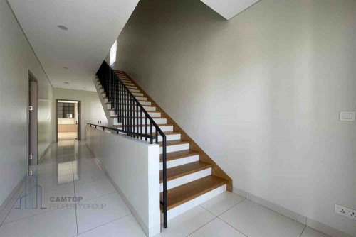 Huge Villa For Rent-5 Bedroom Villa For Rent in Borey Chankiri With Private Pool Is Available Now.