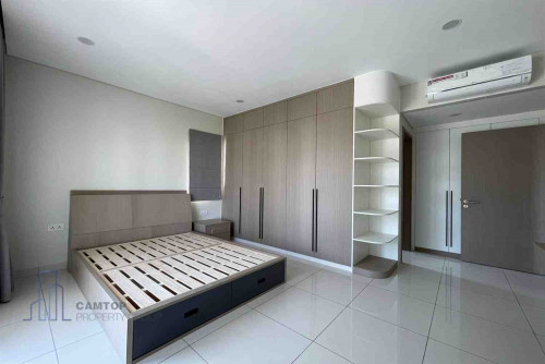 Huge Villa For Rent-5 Bedroom Villa For Rent in Borey Chankiri With Private Pool Is Available Now.
