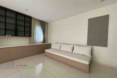 Huge Villa For Rent-5 Bedroom Villa For Rent in Borey Chankiri With Private Pool Is Available Now.
