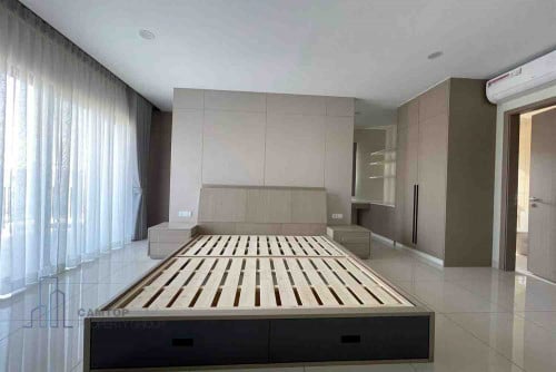 Huge Villa For Rent-5 Bedroom Villa For Rent in Borey Chankiri With Private Pool Is Available Now.