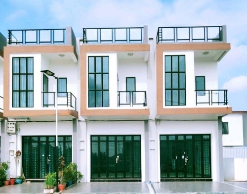 ផ្ទះអាជីវកម្មលក់បន្ទាន់