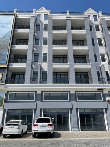 3 buildings for rent on 60m