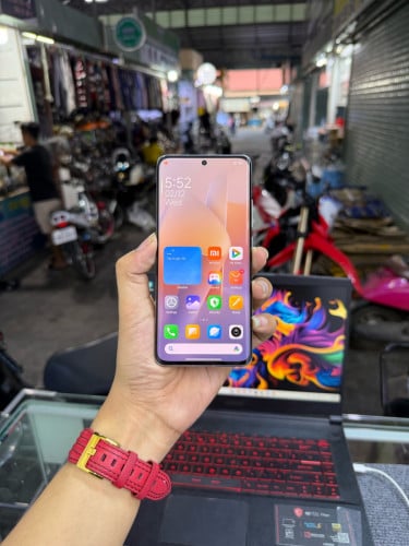 Xiaomi MII 12 12/256G SIM2 LCD 120Hz SD 8Gen1