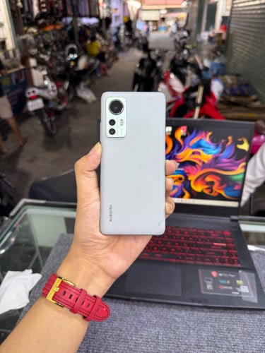 Xiaomi MII 12 12/256G SIM2 LCD 120Hz SD 8Gen1