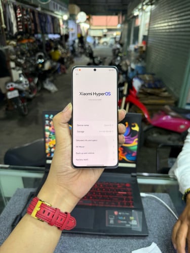 Xiaomi MII 12 12/256G SIM2 LCD 120Hz SD 8Gen1