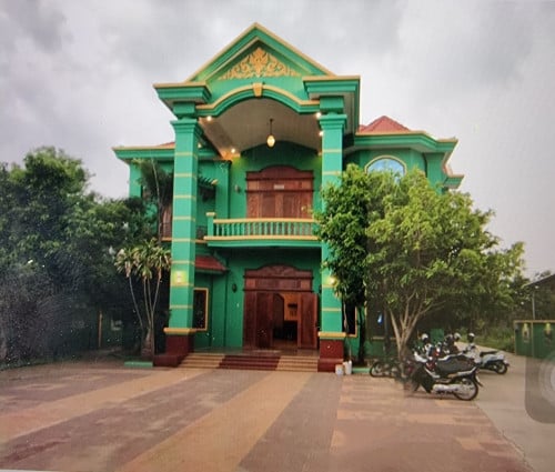 »ផ្ទះវីឡានិងដីសម្រាប់លក់នៅលើផ្លូវជាតិលេខ2 ជិតផ្សារព្រែកហូរ