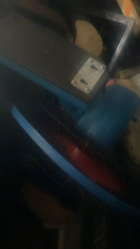 កង្ហារ ៣លេខ នៅប្រើរាល់ថ្ងៃ លក់5$  ខ្ចិលទុកចង្អៀតផ្ទះ ចែកគ្នាប្រើ @ 070 413 770