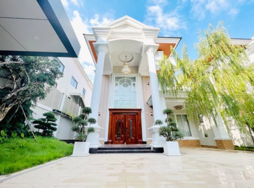 វីឡាព្រីនB​សម្រាប់ជួល នៅក្នុងបុរីប៉េងហួតបឹងស្នោរ​