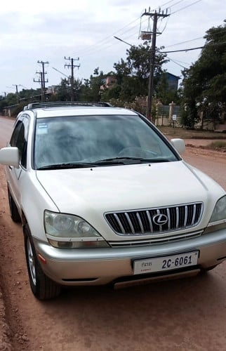 សេវាកម្មរថយន្តឈ្នួល transportation services in Cambodia