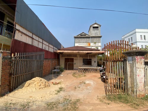 ផ្ទះលក់បន្ទាន់ ម្ចាស់ប្រញ៉ាប់ទៅរស់នៅក្រៅប្រទេស ពីមុនលក់ $55,000 ឥលូវចុះសល់ $40,000