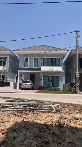 ផ្ទះលក់នៅបុរី វិលាម